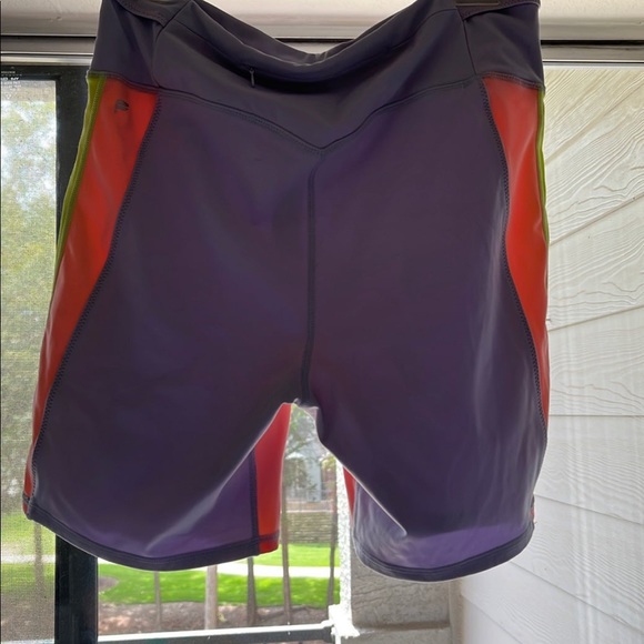 COPY - Fabletics Motion 360 Biker Shorts - Picture 6 of 7